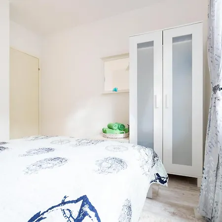 With A Parking Space Baska, Krk - 19490 Daire *